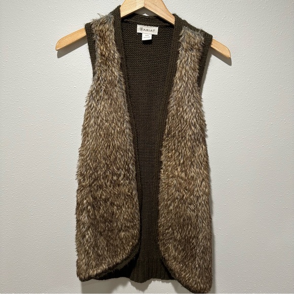 Ariat Aileen Faux Fur Vest - Picture 4 of 8